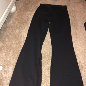 Lululemon yoga pants